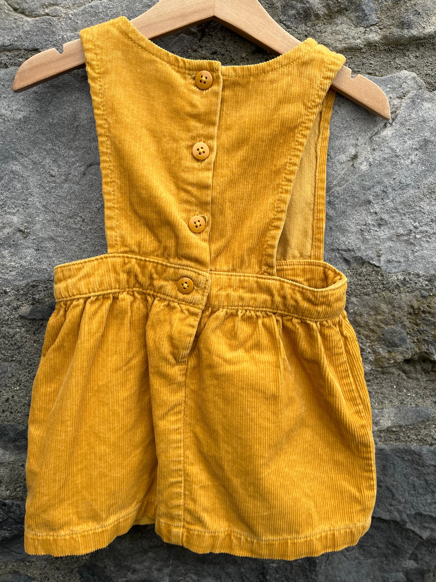 Yellow cord pinafore   12-18m (80-86cm)