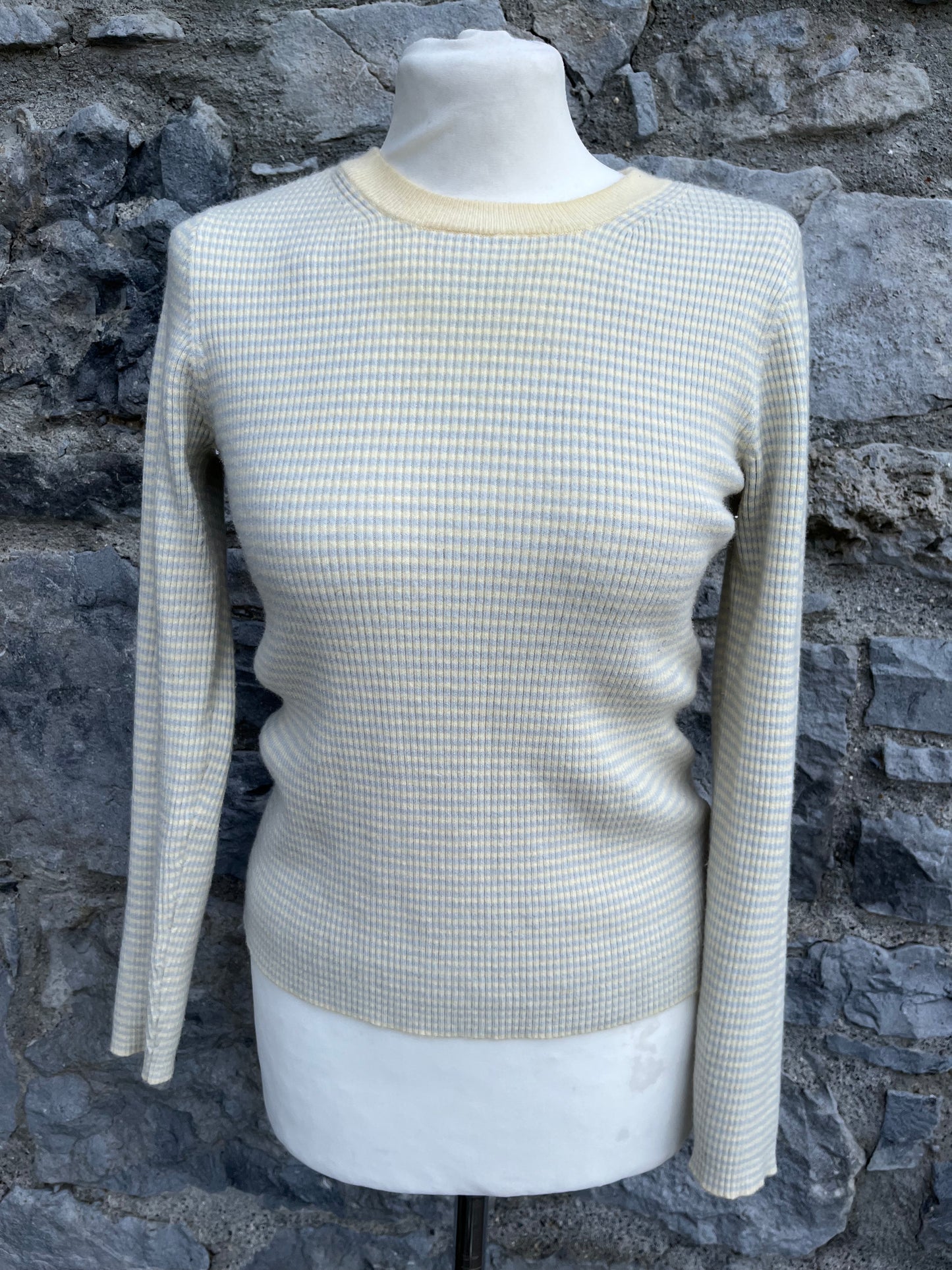 Beige check jumper   uk 10