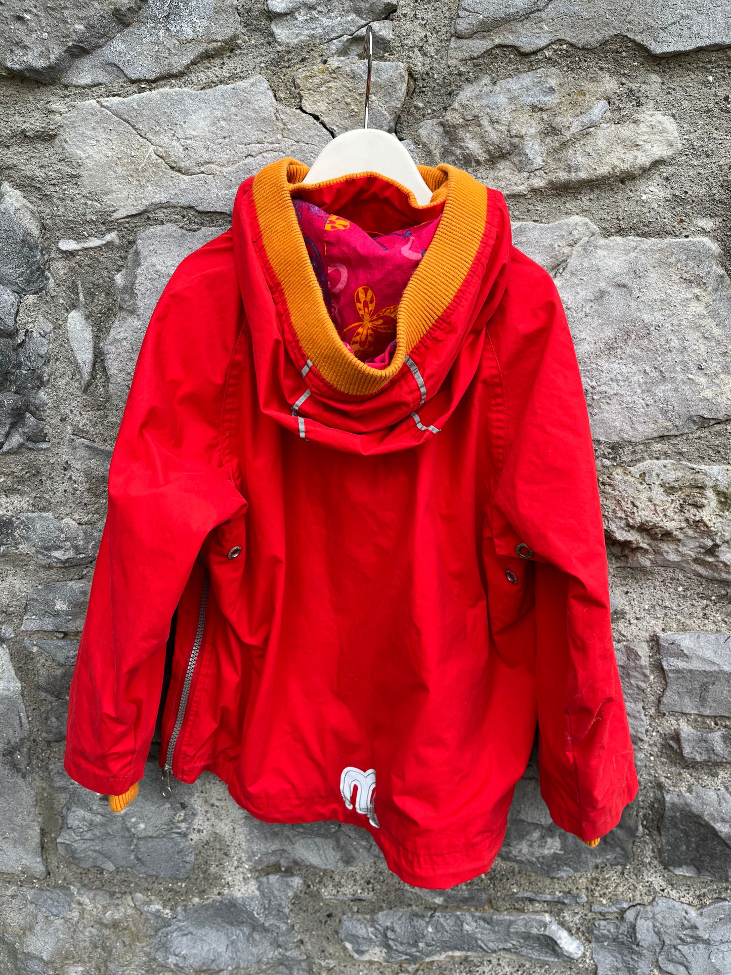 Red jacket  6y (116cm)