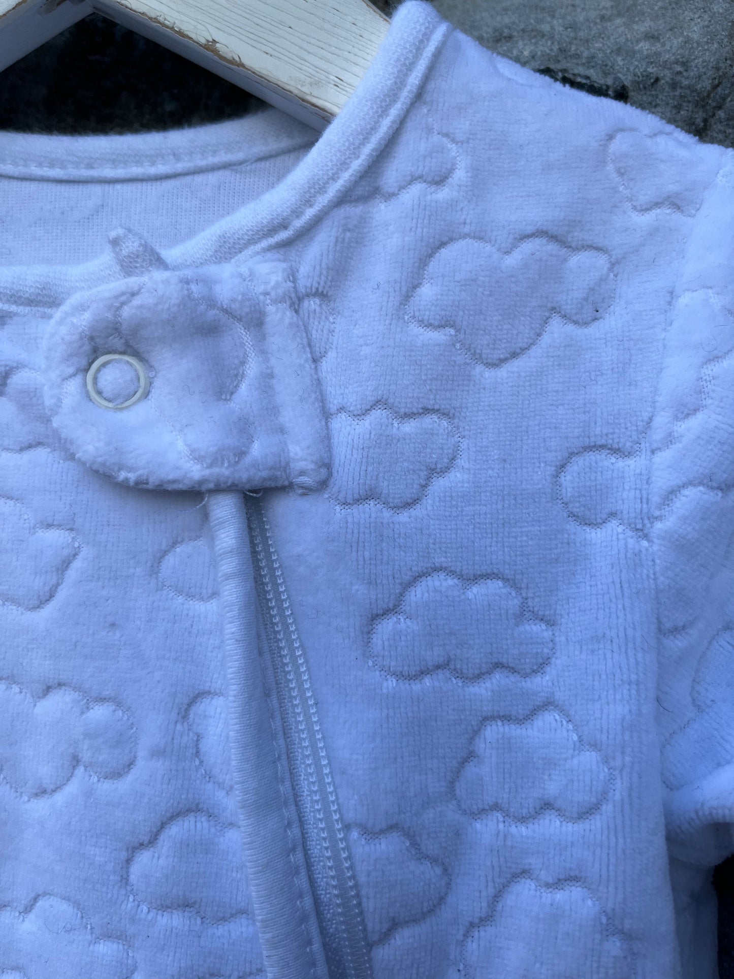 Cloud velour onesie    6-9m (68-74cm)