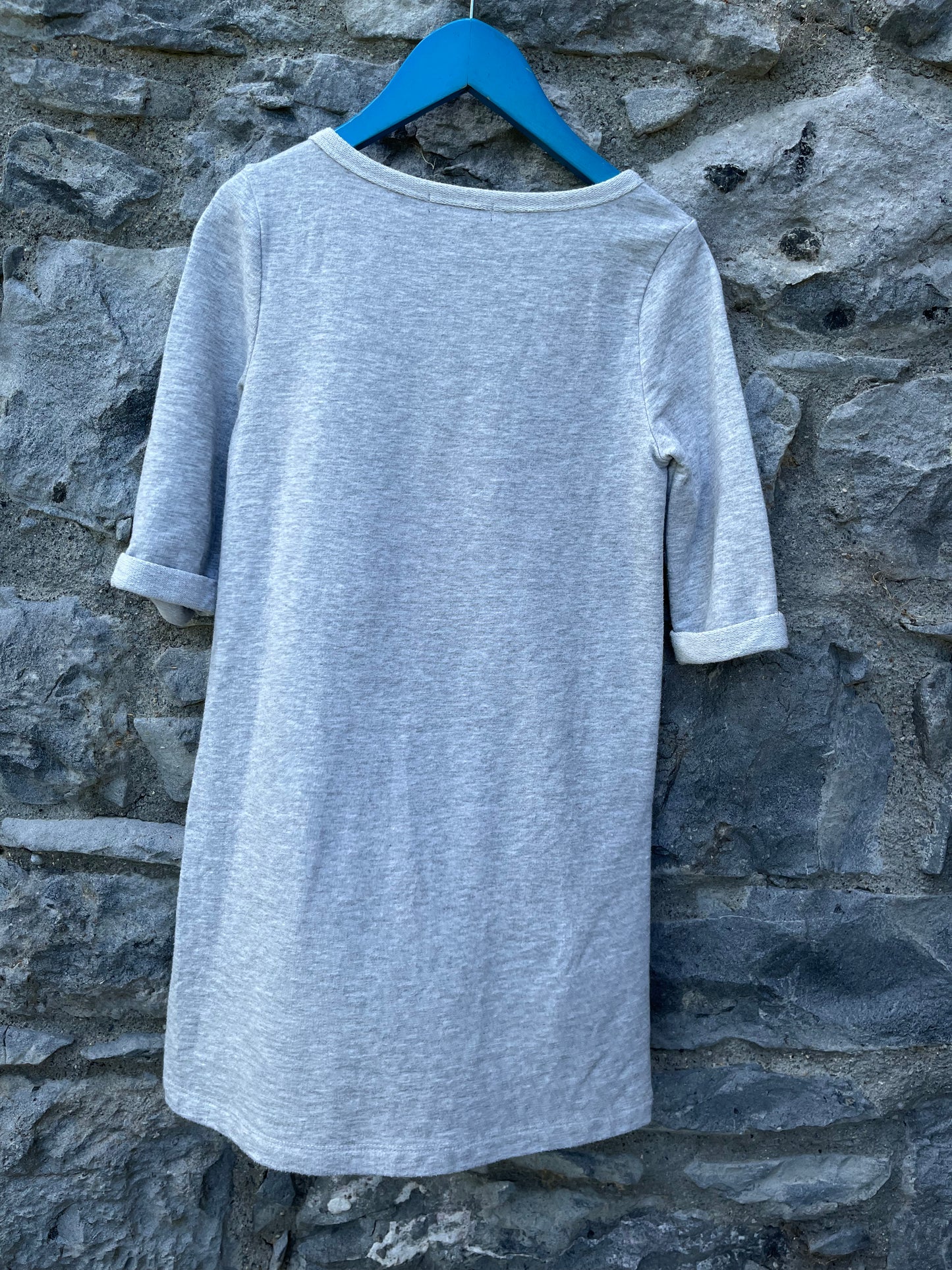 Grey star dress    8-9y (128-134cm)