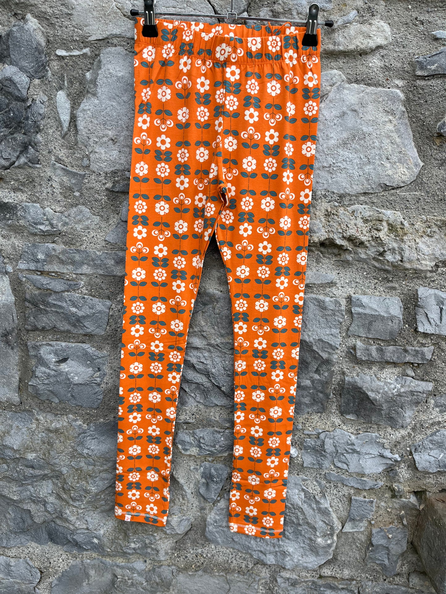 Orange flowers leggings  4y (104cm)