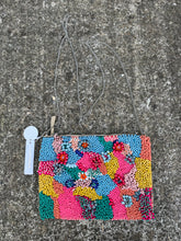 Load image into Gallery viewer, Beaded summer bag
