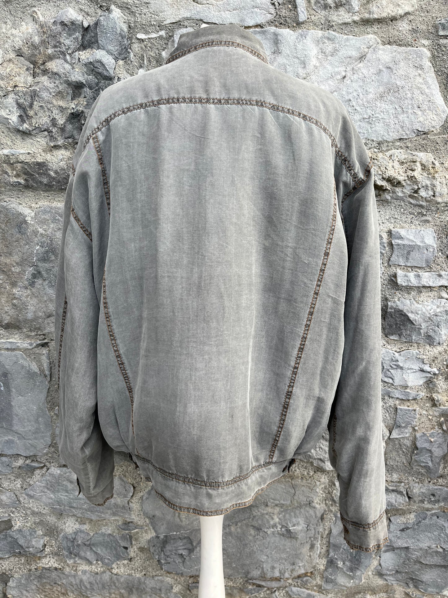 Silk grey jacket M/L