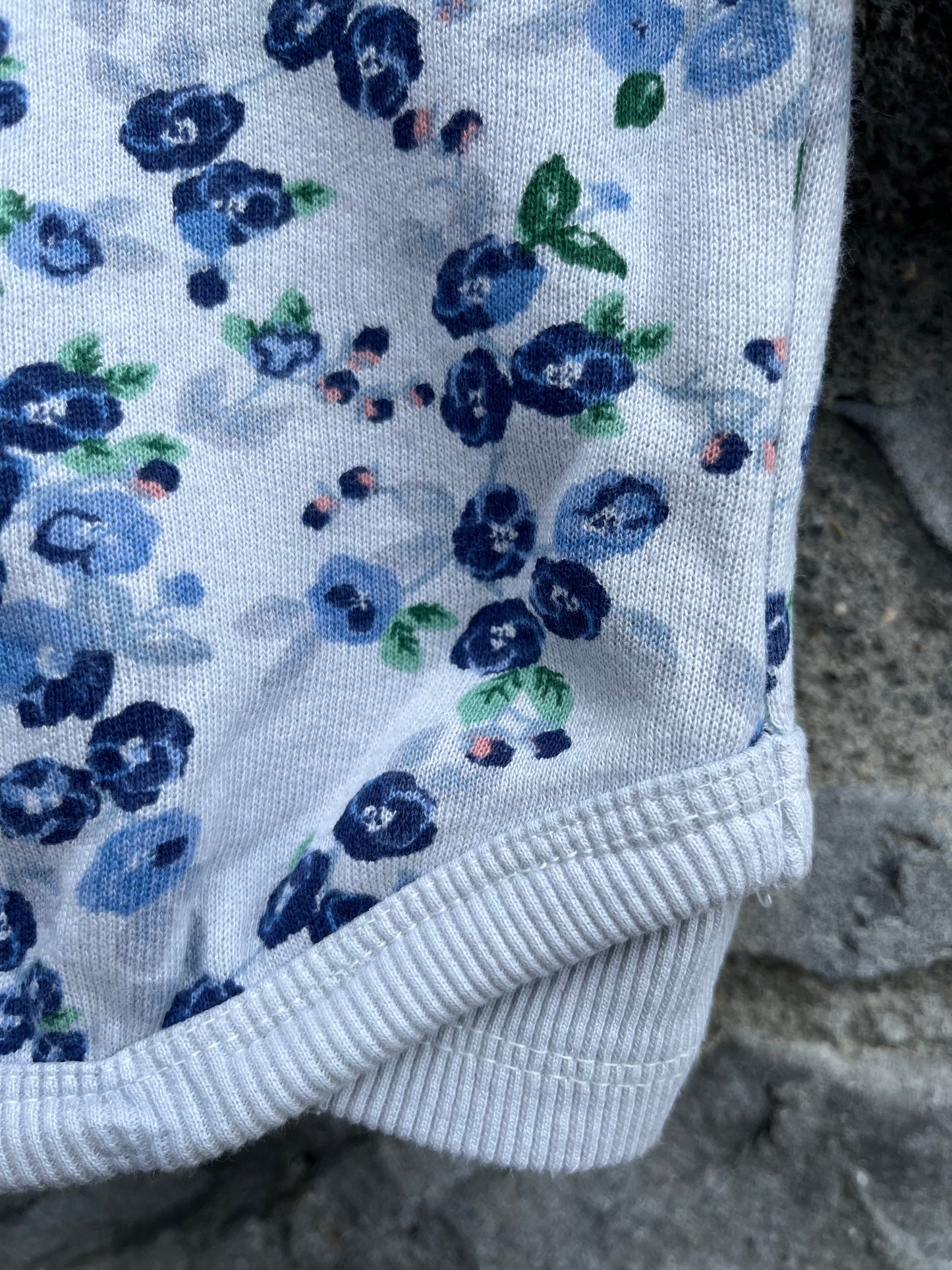 Floral sweatshirt   3-6m (62-68cm)