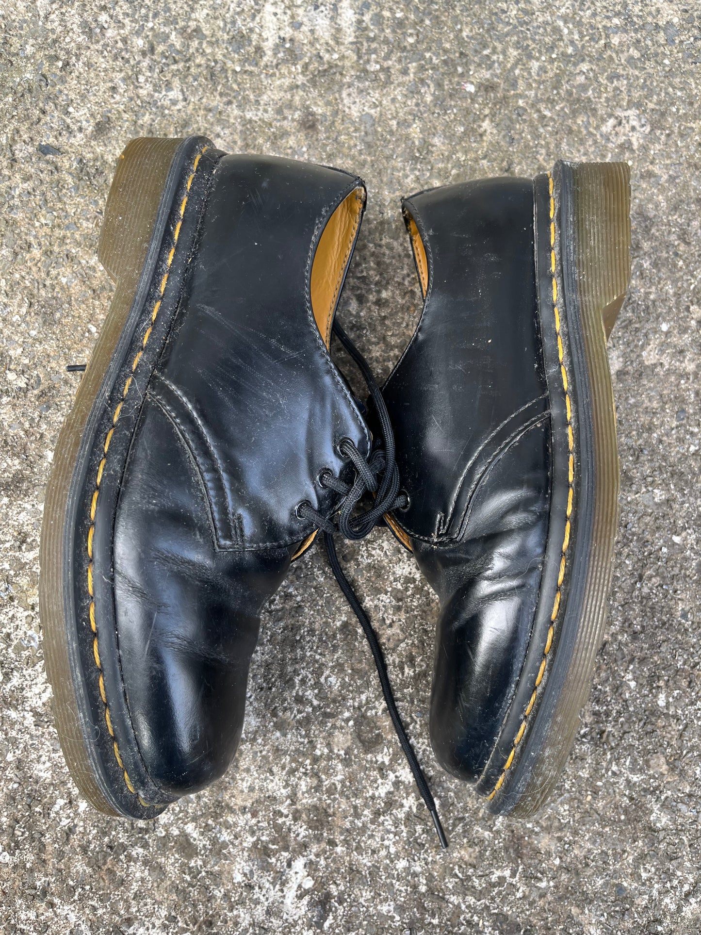 Black dr.Martens uk 5 (eu 38)