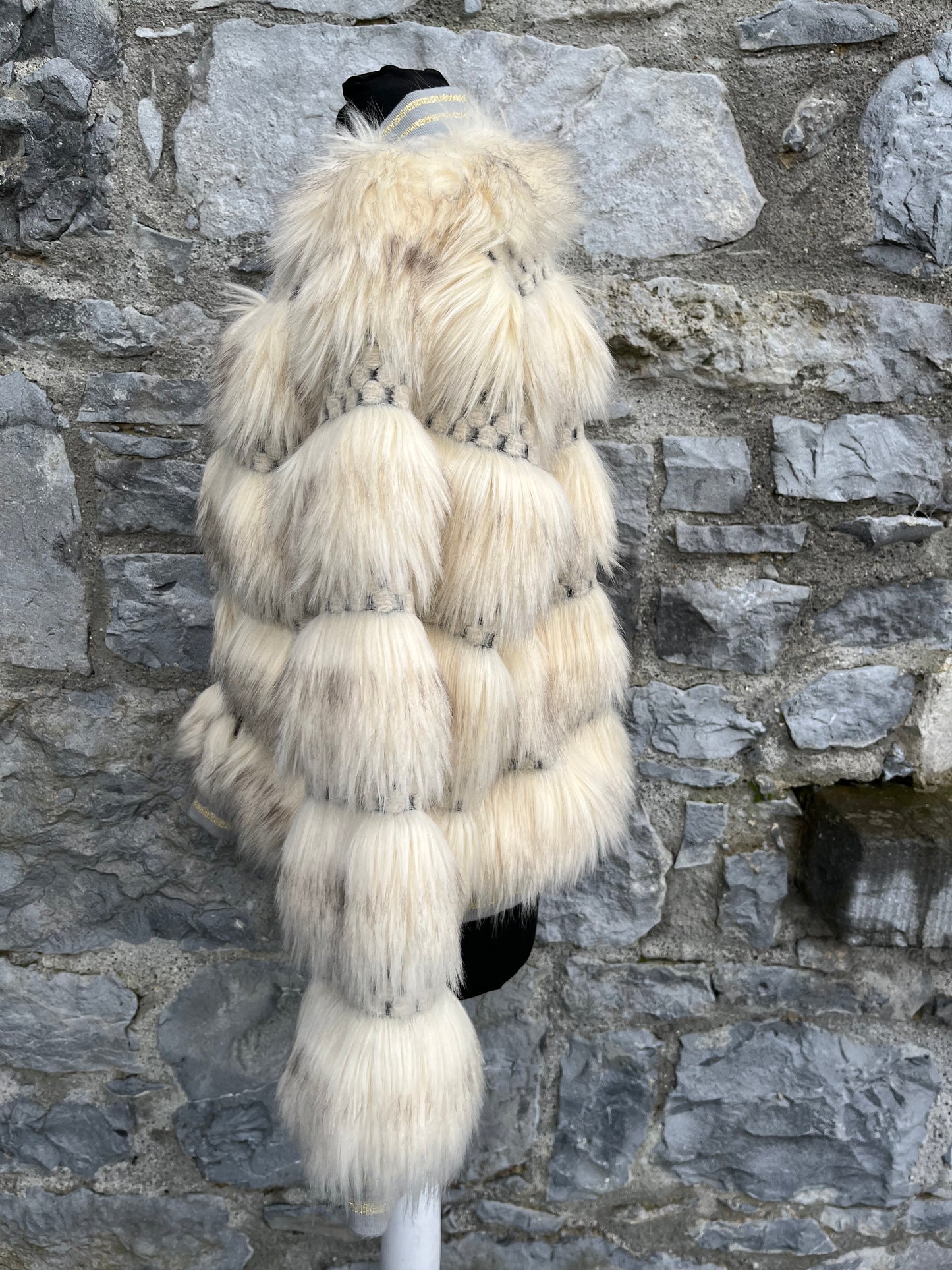 Beige faux fur jacket uk 8-10