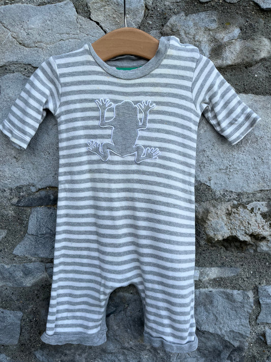 Grey frog onesie   0-3m (56-62cm)