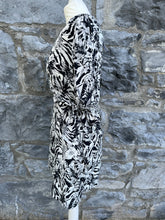 Load image into Gallery viewer, Black&amp;white jumpsuit   uk 8
