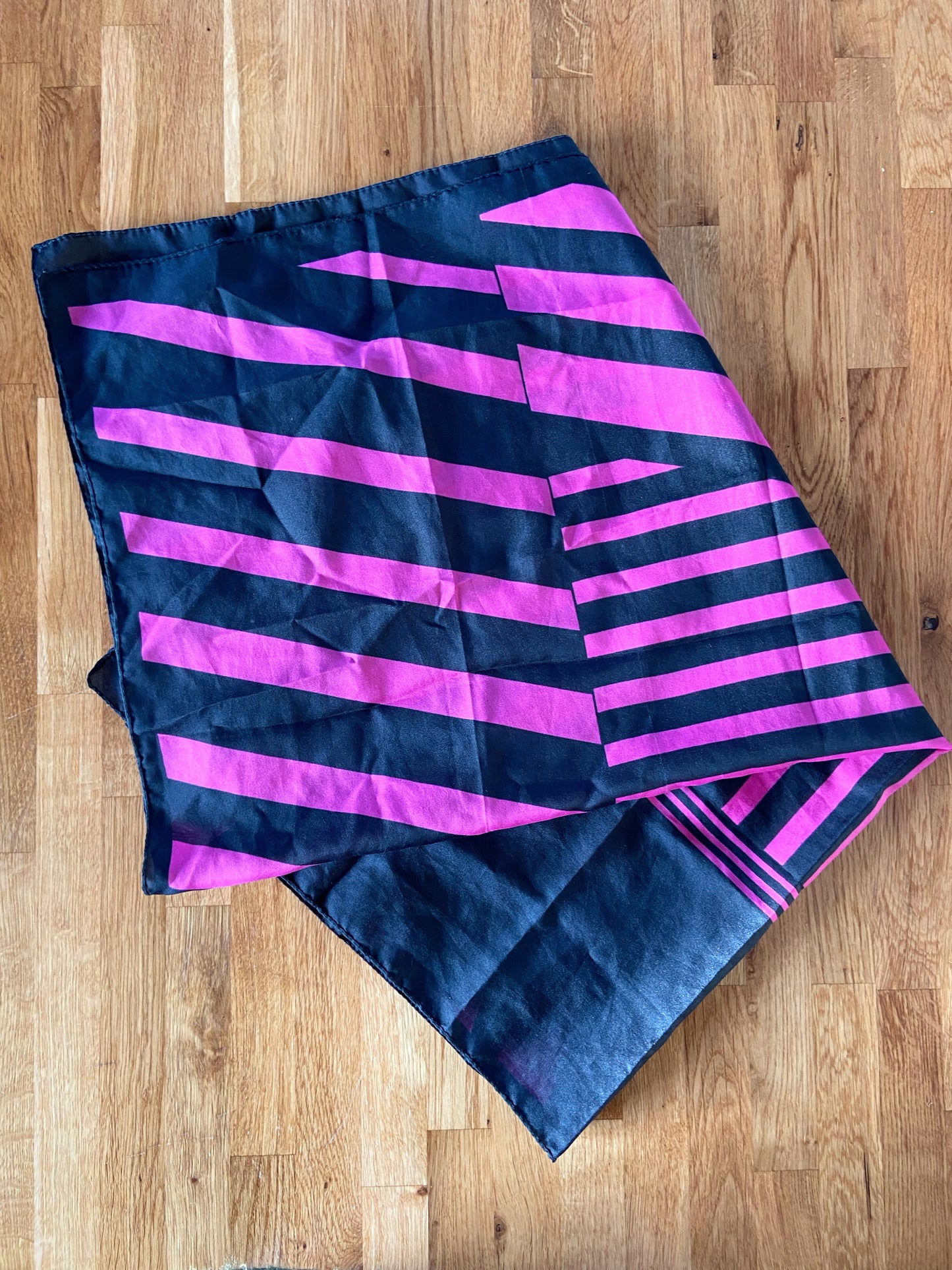 Pink&navy stripy scarf