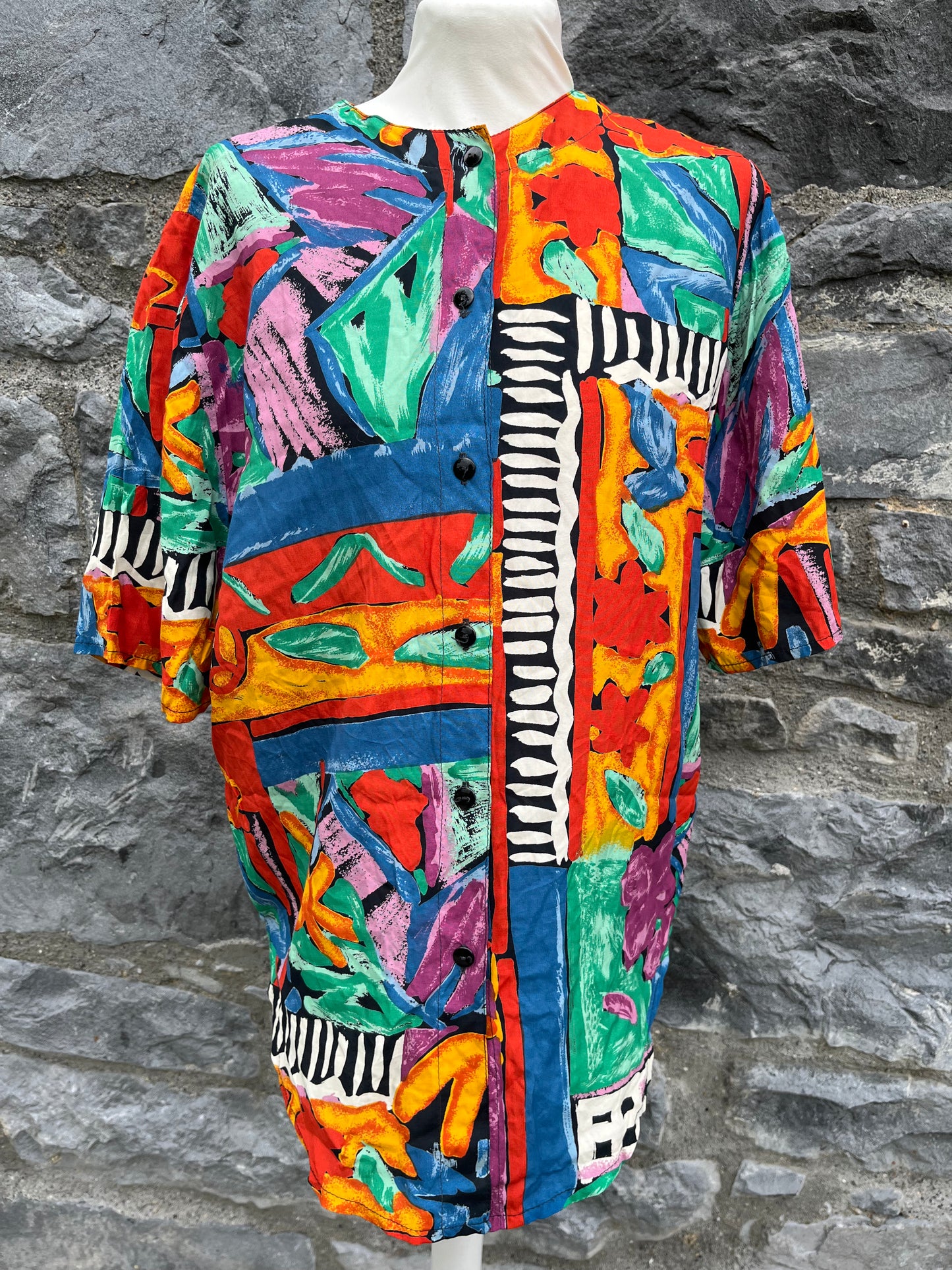 Abstract colors shirt uk 10-12