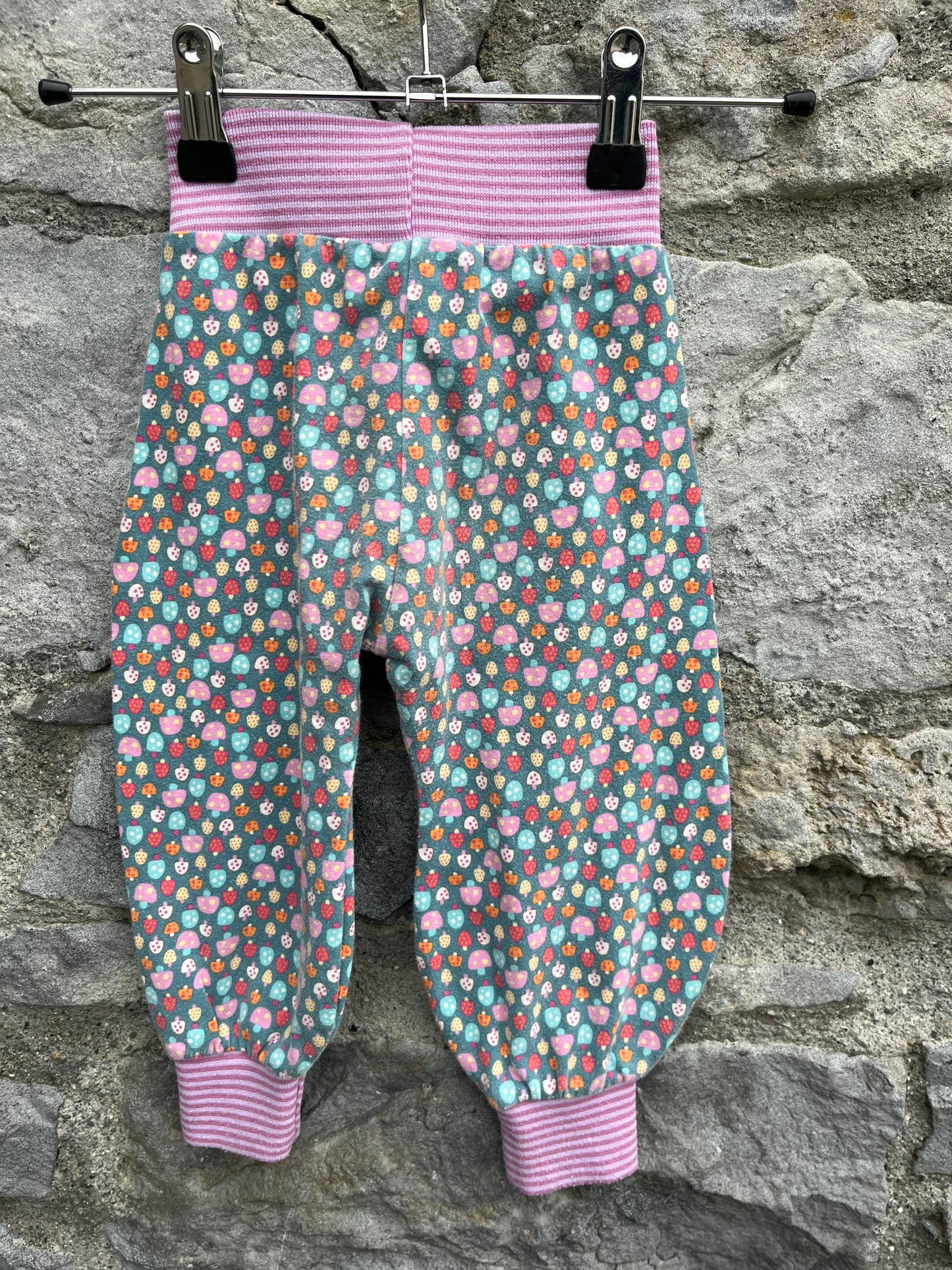 Mushroom baggy pants   18m (86cm)