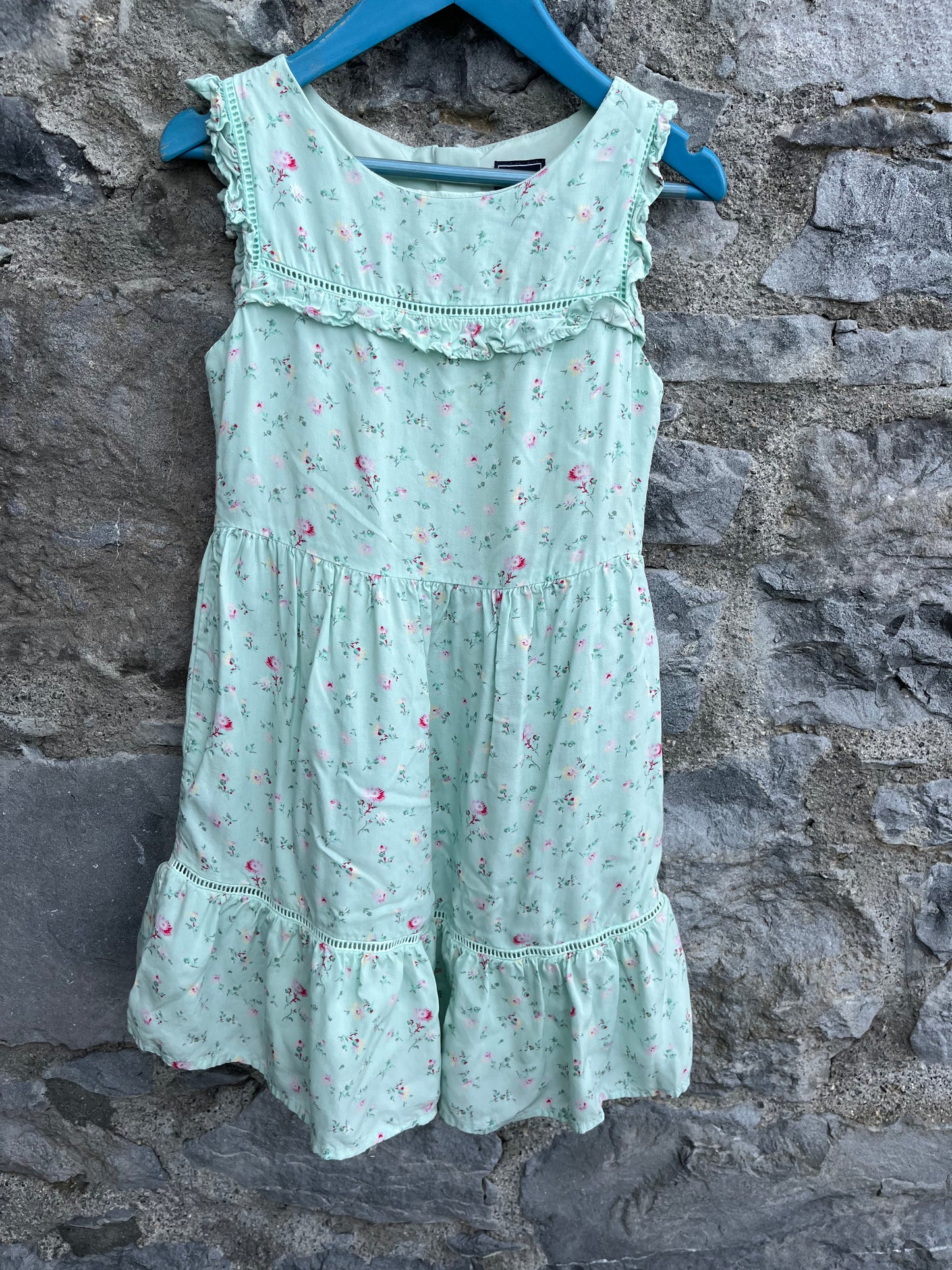 Green floral dress   8-9y (128-134cm)