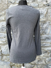 Load image into Gallery viewer, Grey maternity top uk 8
