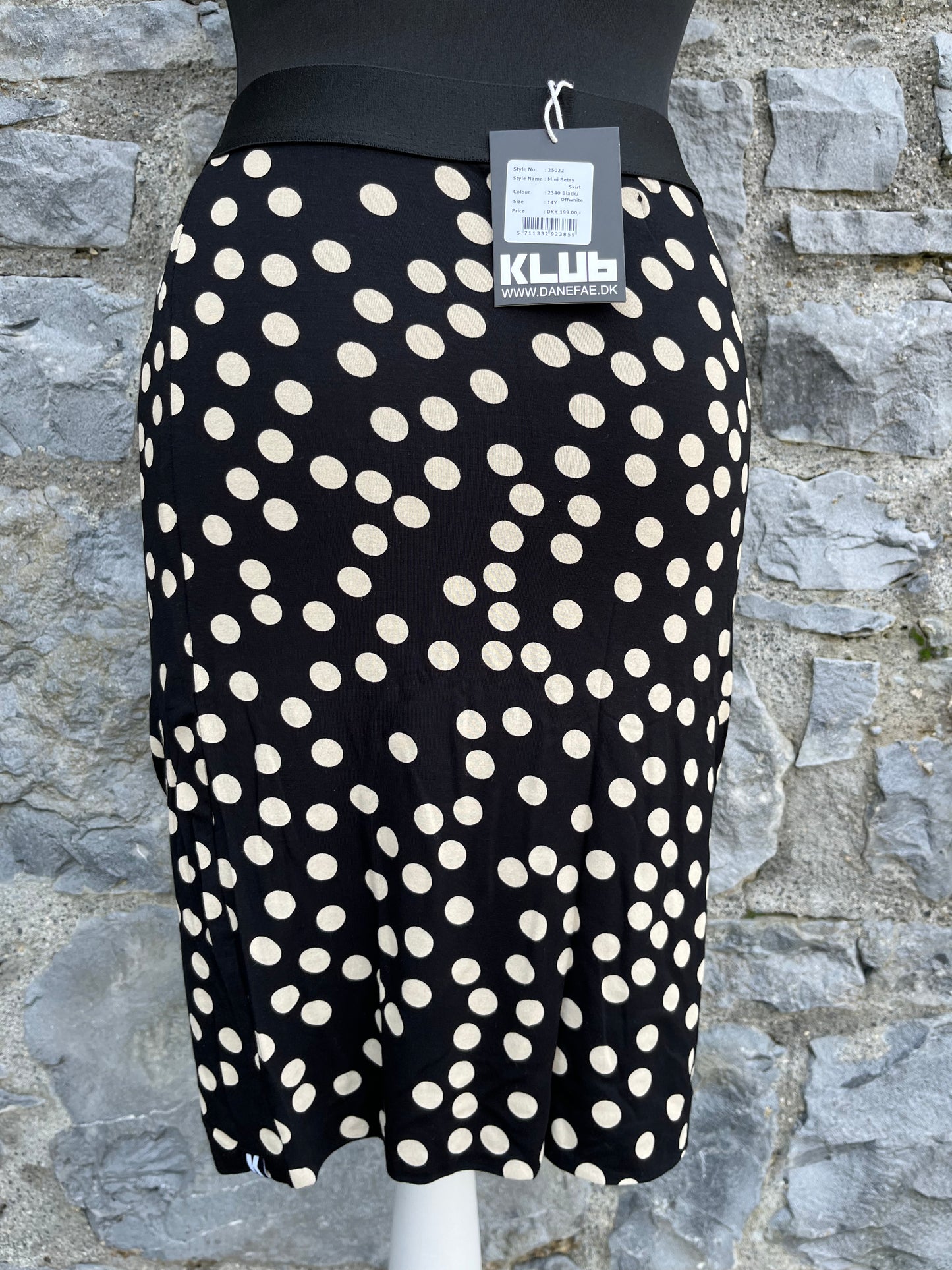 Black spotty skirt 13-14y (158-164cm)