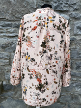 Load image into Gallery viewer, Floral beige top  uk 16
