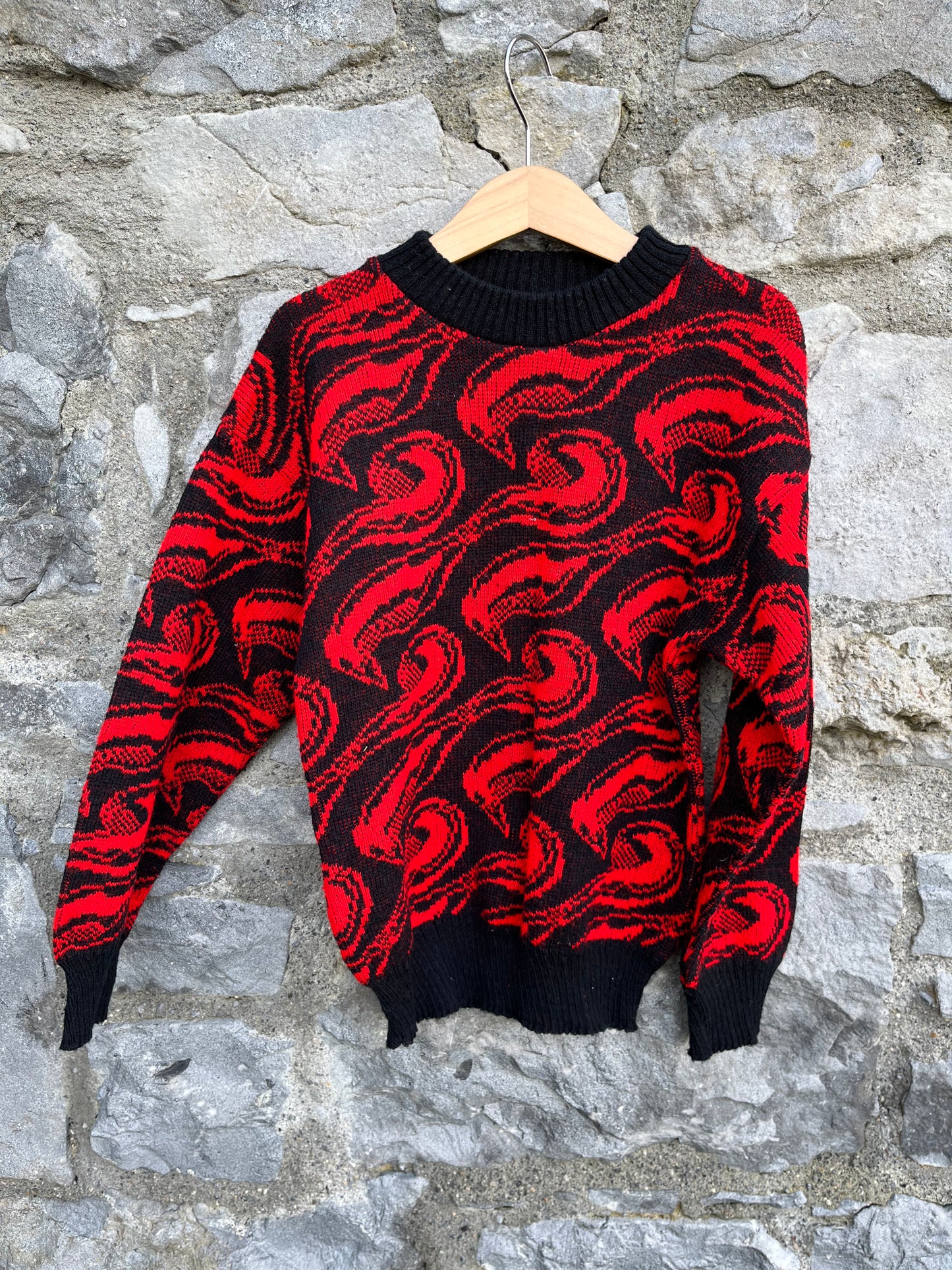 80s red&black jumper   6y (116cm)