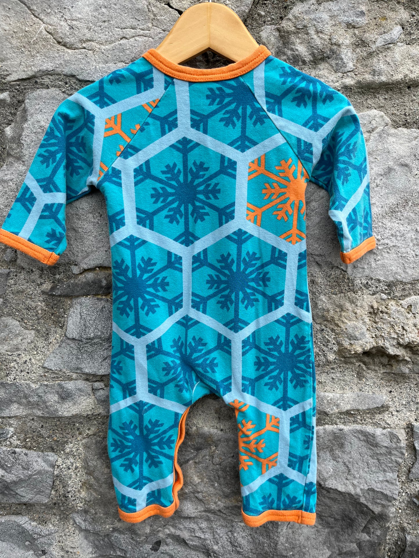 Snowflakes onesie  3-6m (62-68cm)