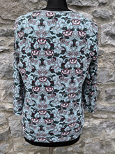 Load image into Gallery viewer, Blue floral top  uk 14
