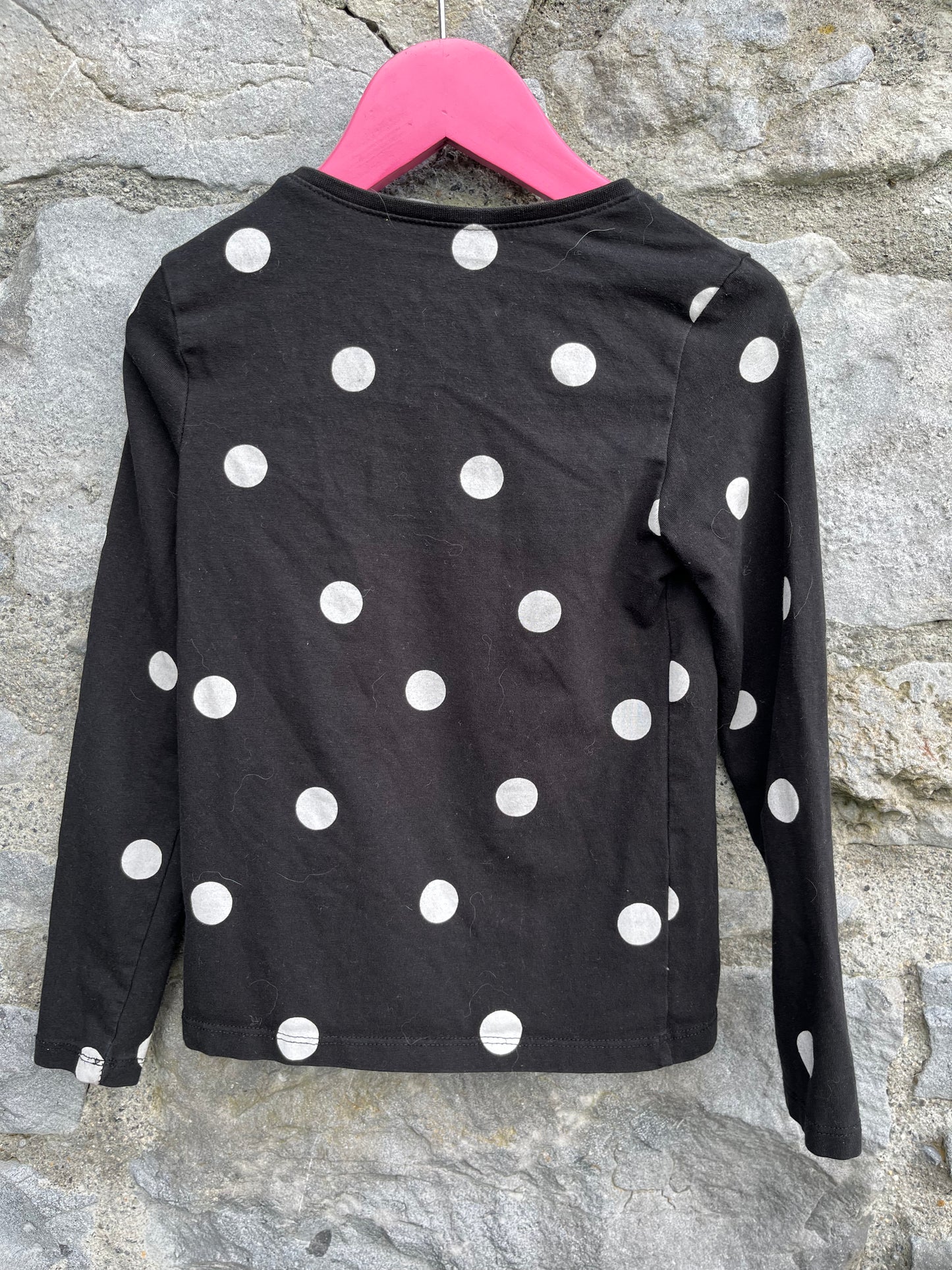 Black dots top  4-5y (104-110cm)