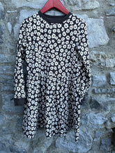 Load image into Gallery viewer, Floral charcoal dress    11-12y (146-152cm)
