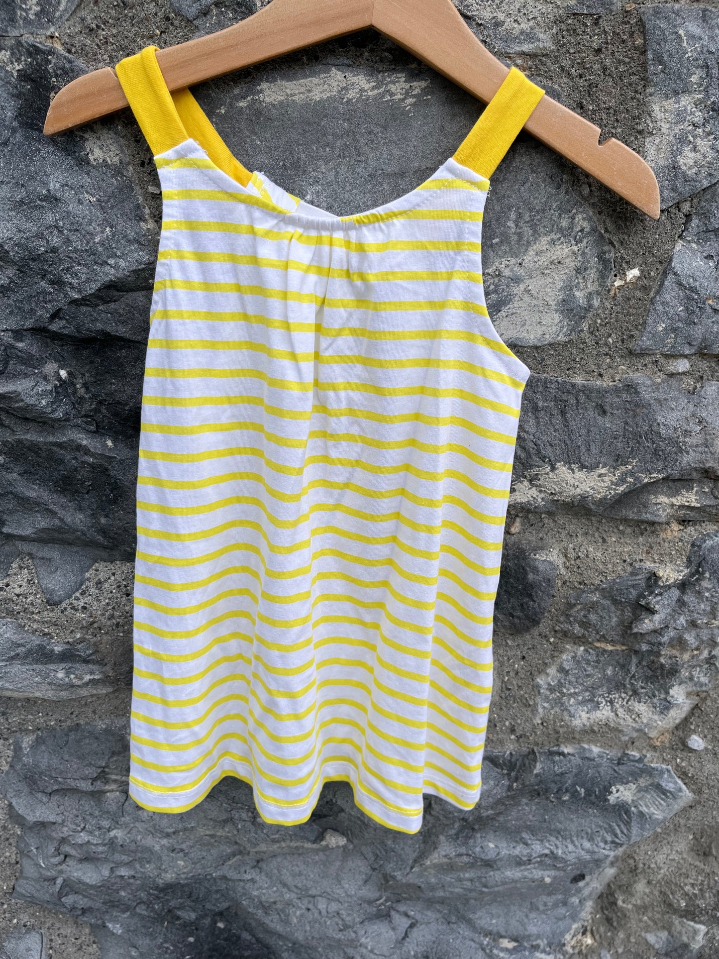 Yellow stripy top   3-4y (98-104cm)