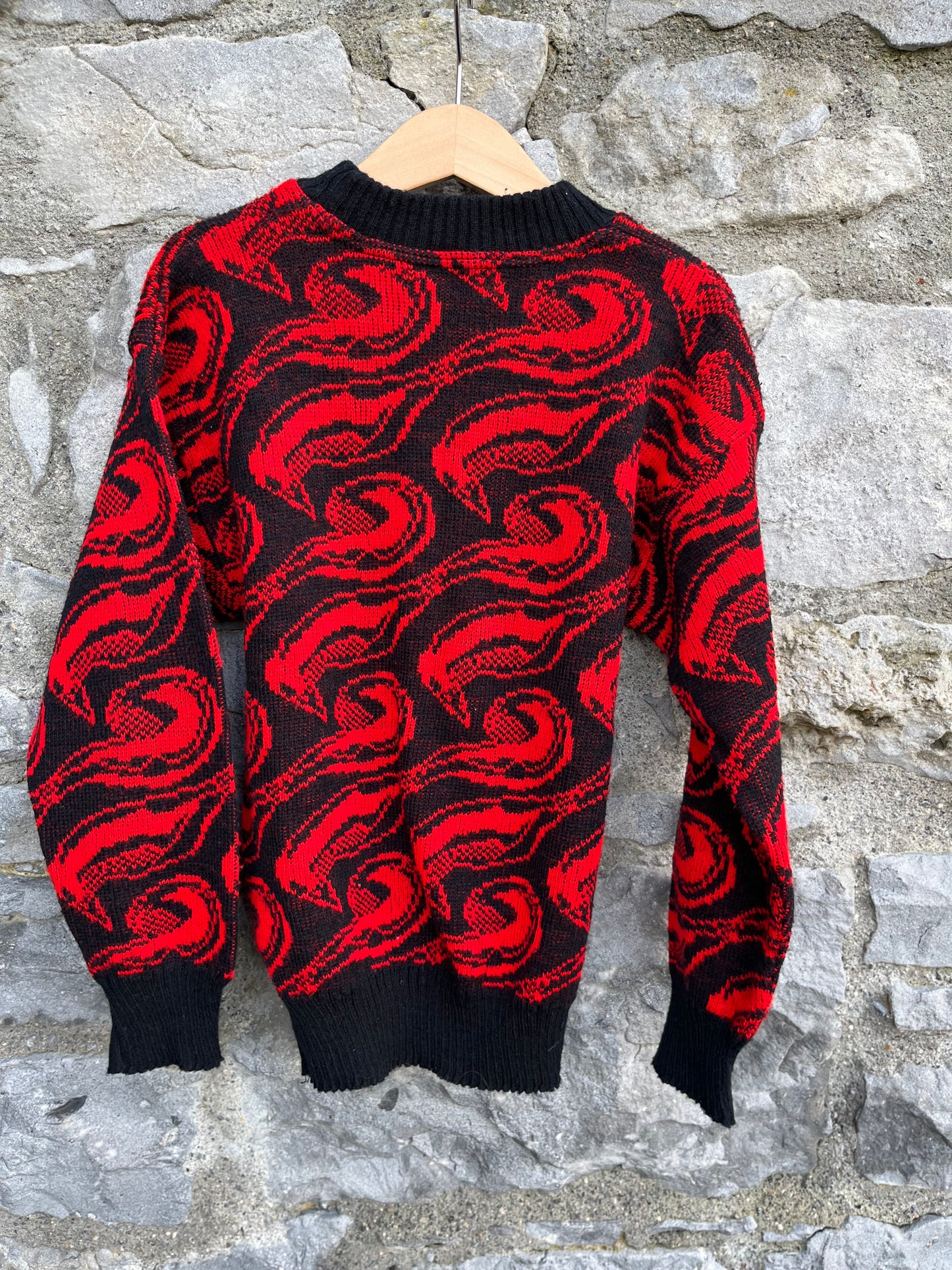 80s red&black jumper   6y (116cm)