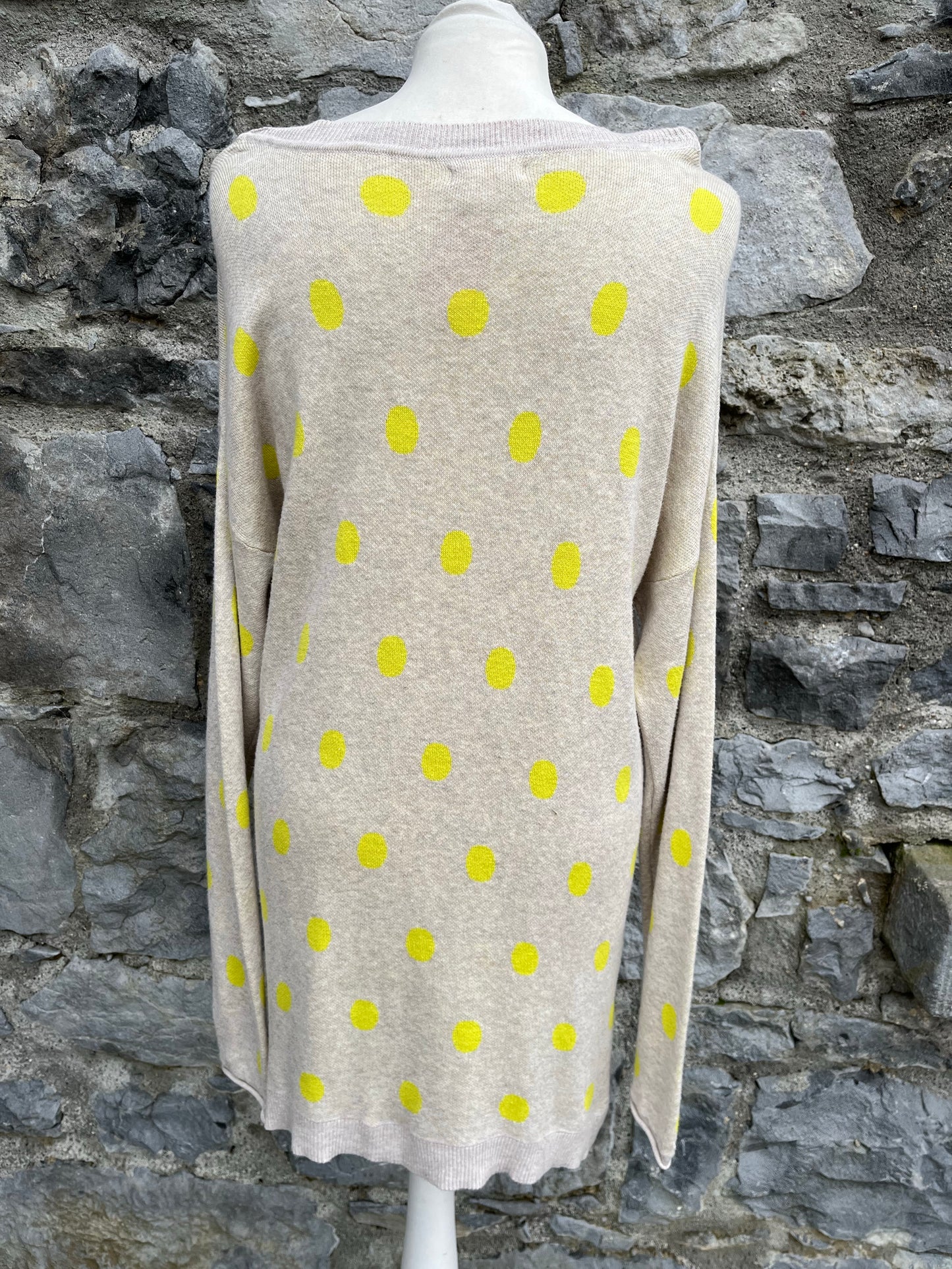 Grey jumper with yellow dots  uk 16-20