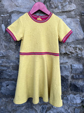 Load image into Gallery viewer, PoP yellow dress  5-6y (110-116cm)
