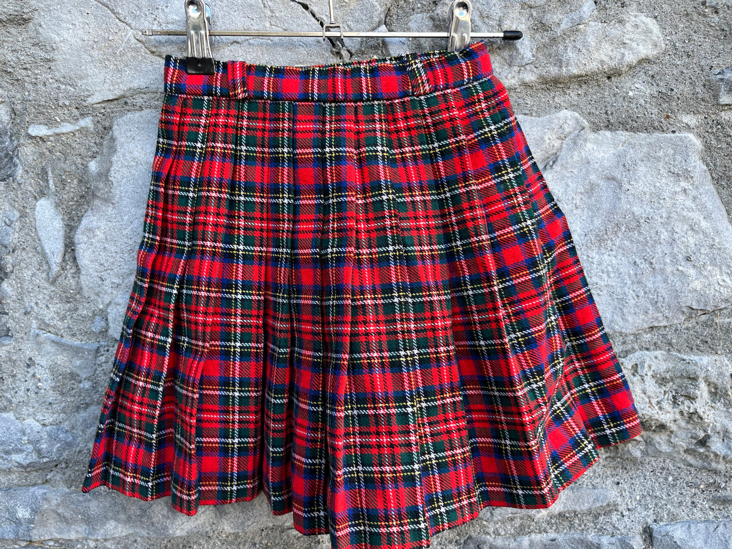 Red tartan skirt  4-5y (104-110cm)