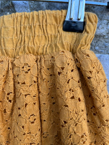 Yellow lace skirt  4y (104cm)