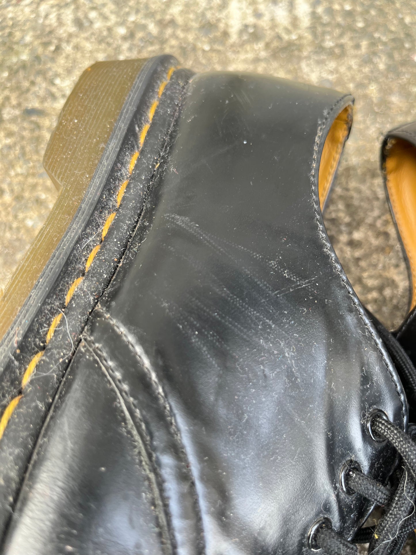 Black dr.Martens uk 5 (eu 38)