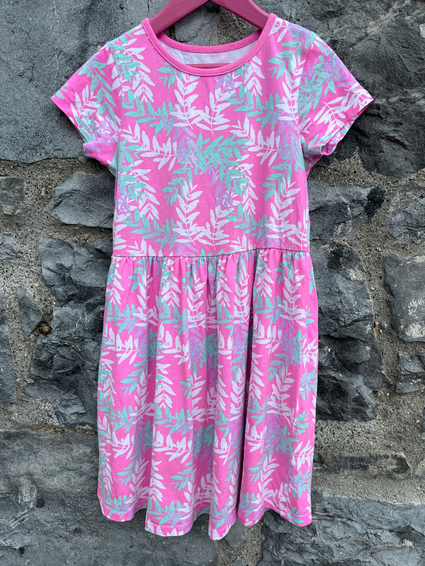 Pink leaves dress   10y (140cm)