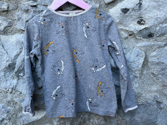 Grey unicorn top   3-4y (98-104cm)