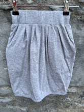 Load image into Gallery viewer, Grey skirt   4-5y (104-110cm)
