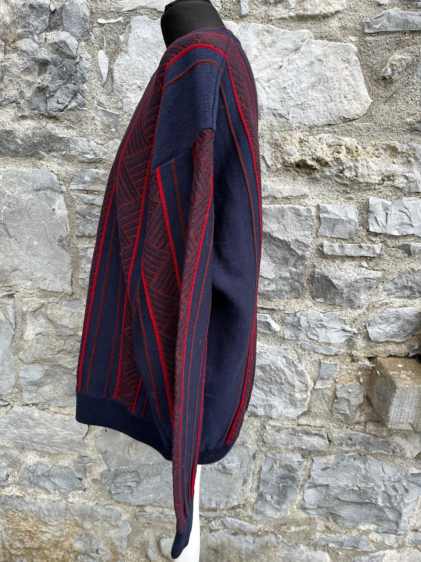 Red&navy jumper Large