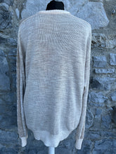 Load image into Gallery viewer, 80s Light beige jumper S/M
