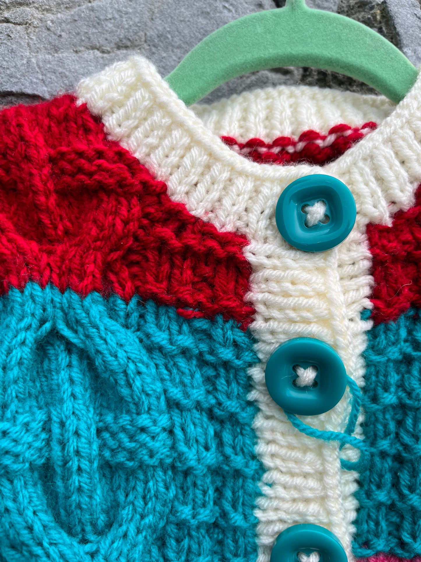 Teal&red Aran style cardigan  2-3y (92-98cm)