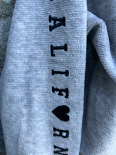 Load image into Gallery viewer, Grey cropped hoodie   9-10y (134-140cm)
