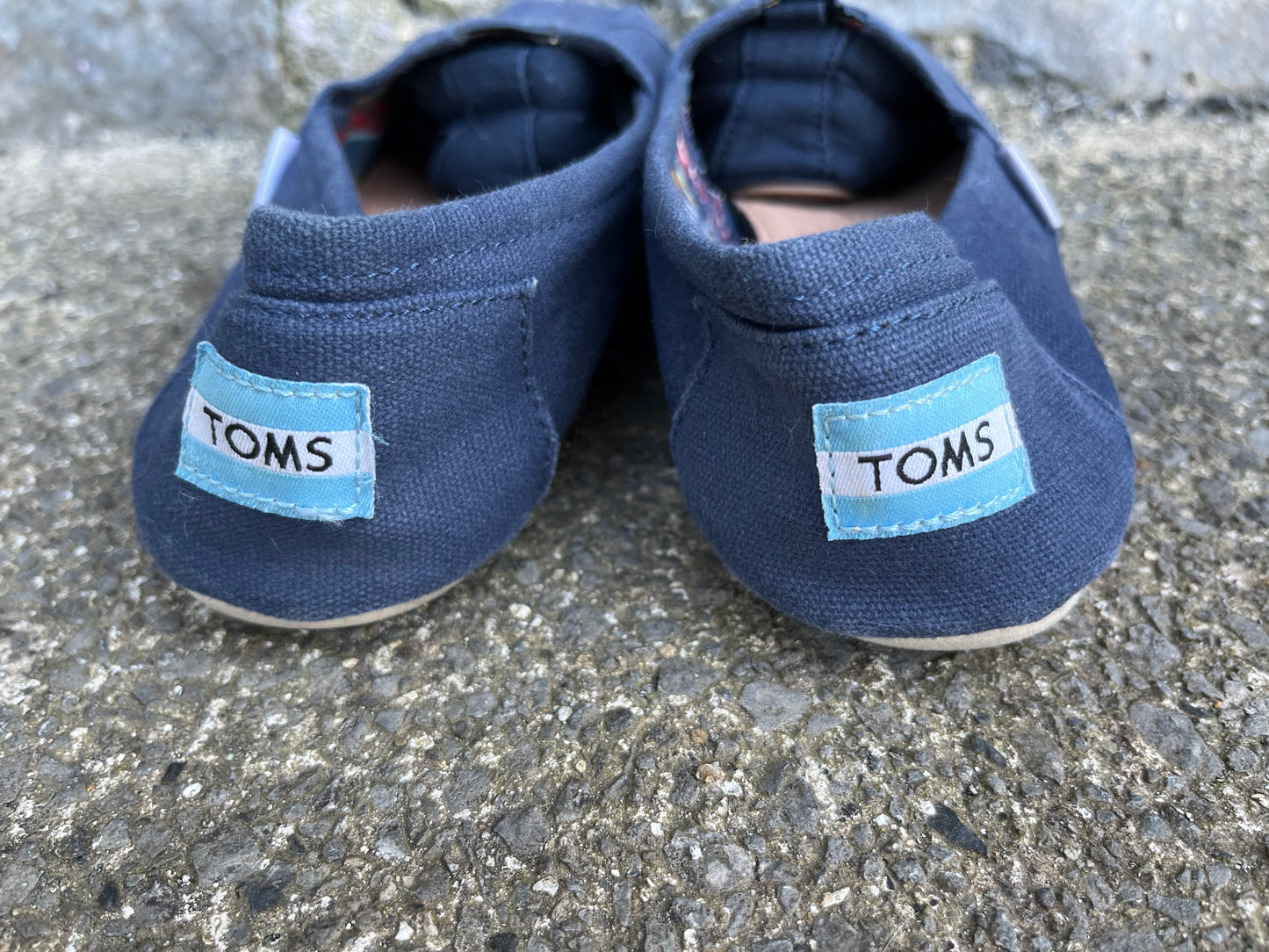 Navy Toms uk 4.5 (eu 37.5)