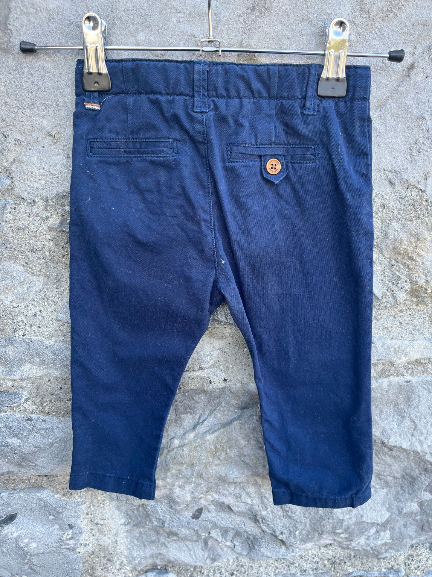 Navy chinos   6-9m (68-74cm)