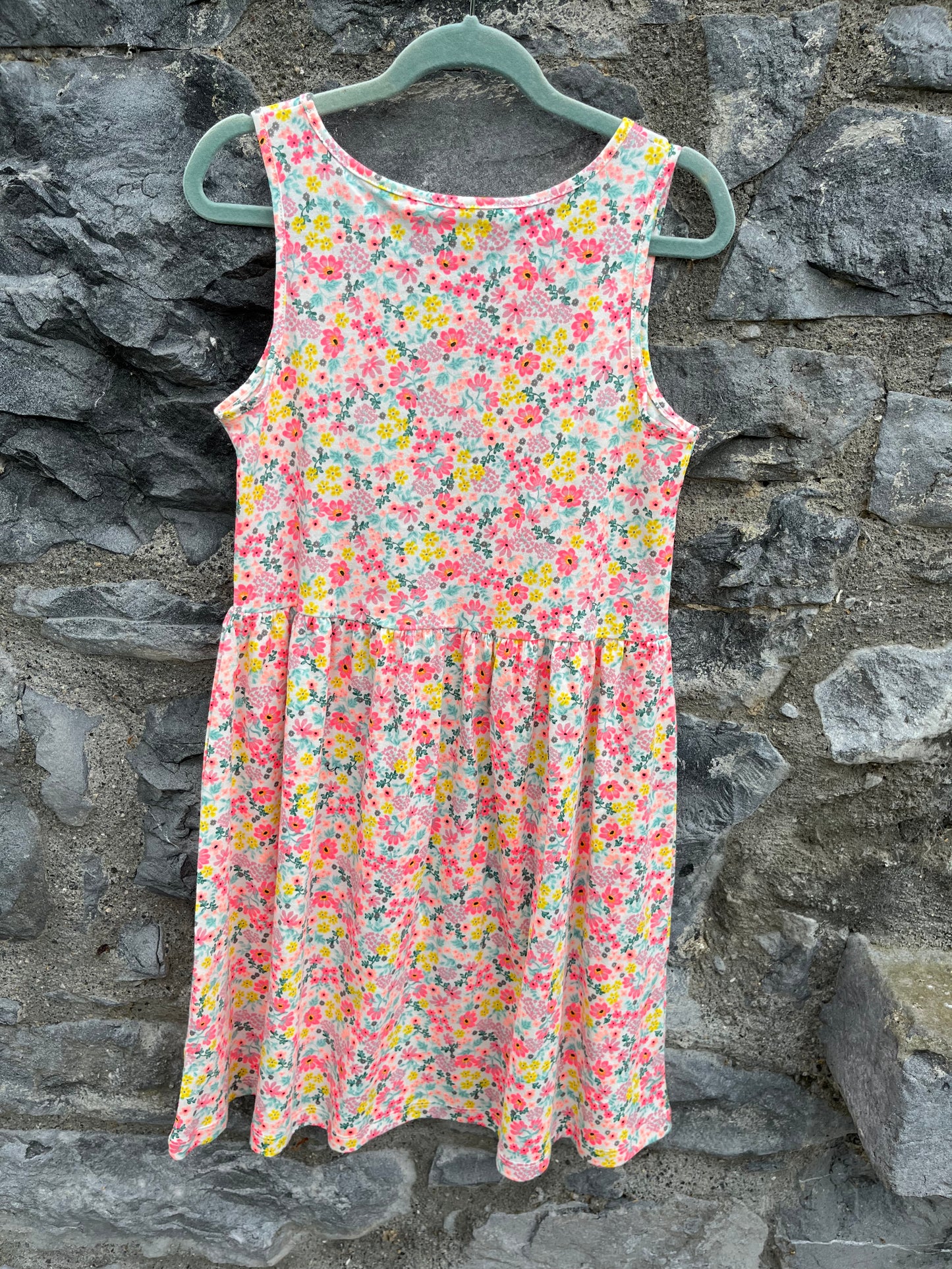 Neon small flowers dress   9-10y (134-140cm)