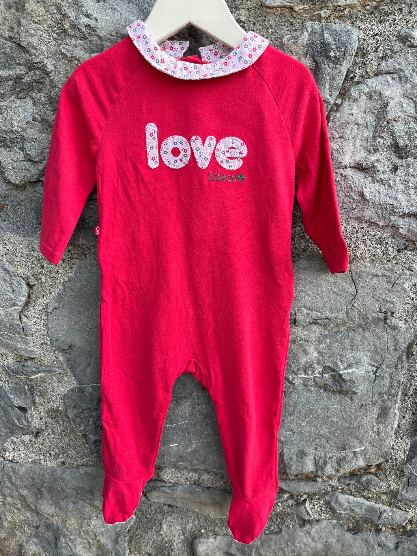 Love onesie    3-6m (62-68cm)