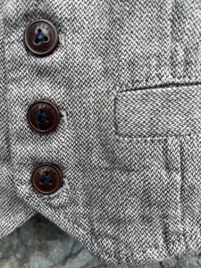 Grey tweed waistcoat    3-6m (62-68cm)