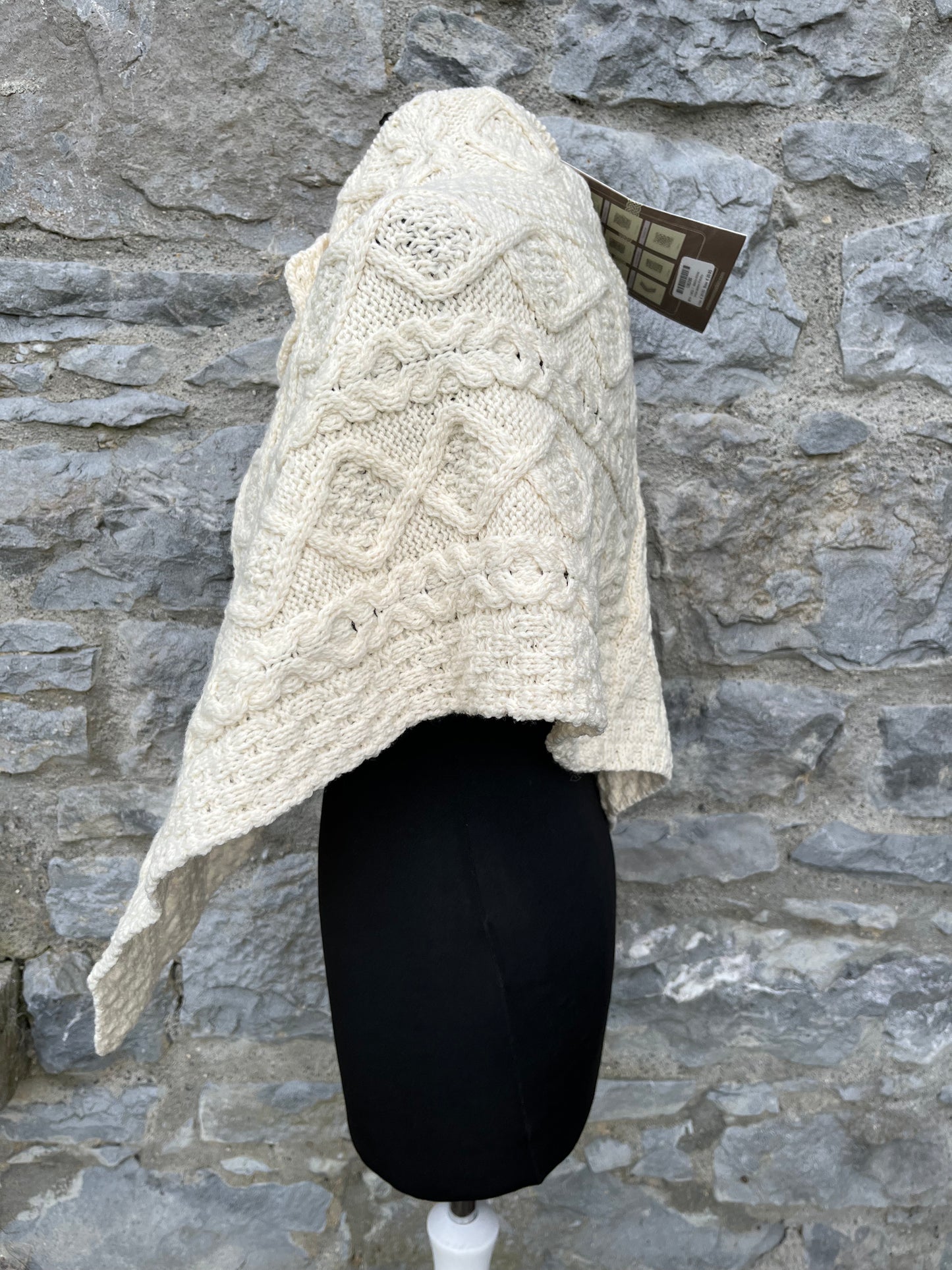 Aran knitted poncho uk 8-10