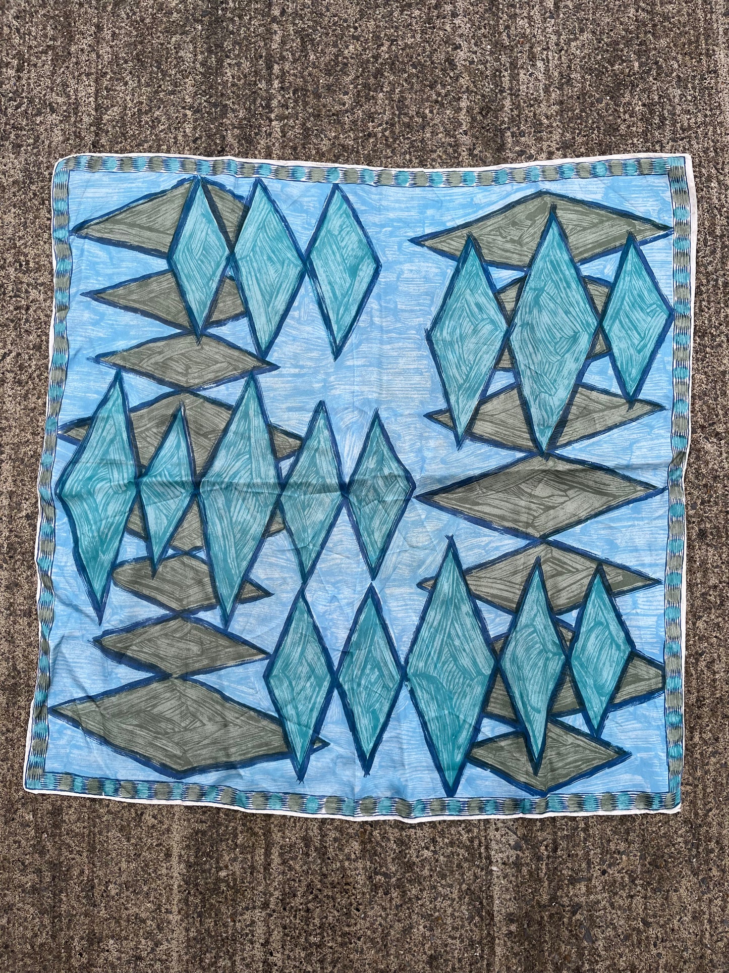 80s diamonds scarf