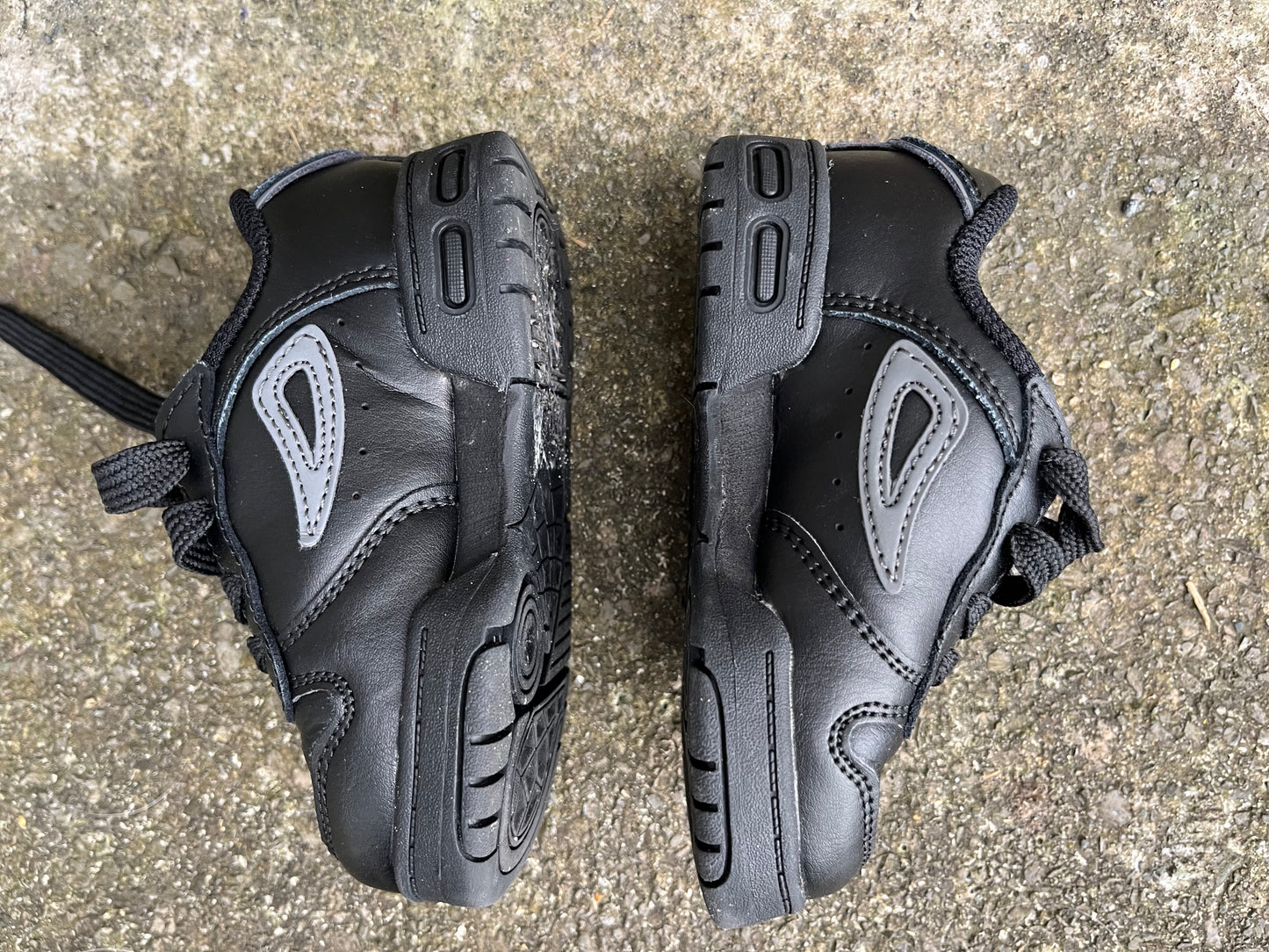 Black runners  uk 6 (eu 23.5)