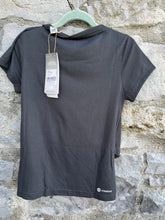Load image into Gallery viewer, Charcoal yoga tee  9-10y (134-140cm)
