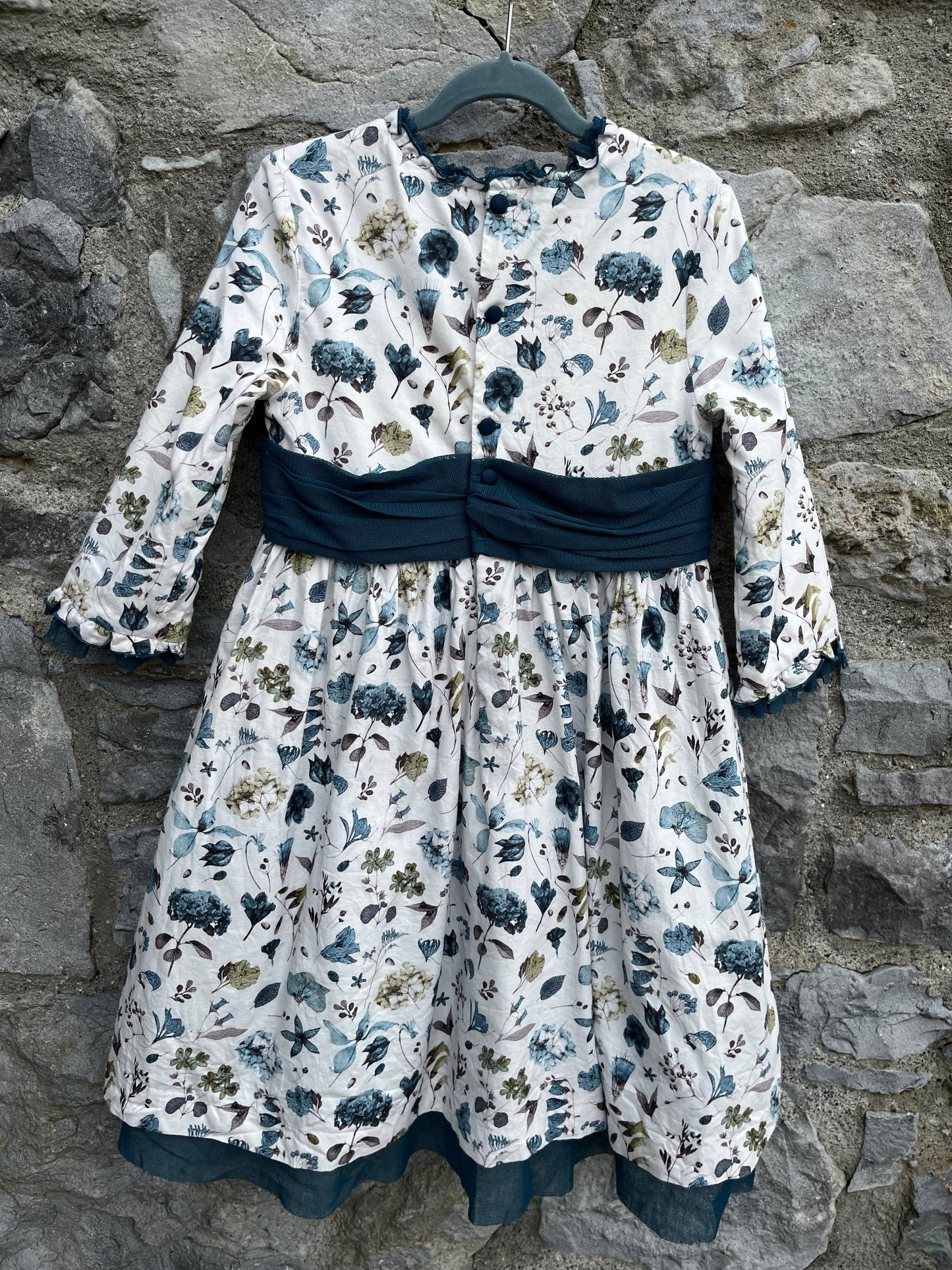 Floral dress  9-10y (134-140cm)