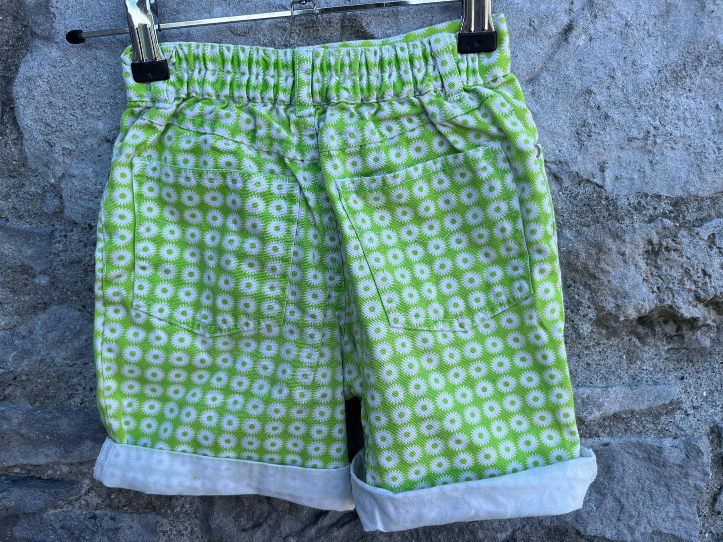 90s Daisies green shorts    3y (98cm)